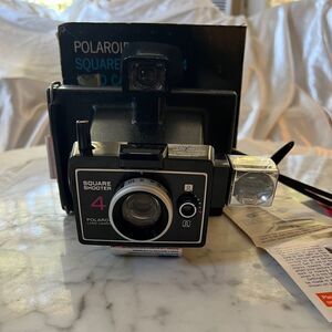 Vintage Polaroid Square Shooter 4 Instant Film Land Camera W/box And Papers